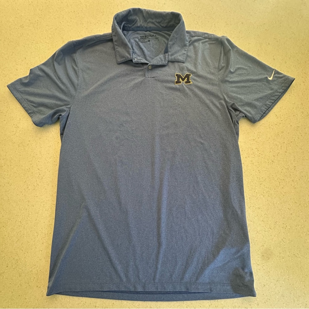 Nike Golf University of Michigan Men's Small Polo Shirt. Standard Fit. Dri-Fit